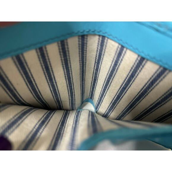 Dooney & Bourke Beacon Flap Wallet w/COA - Picture 5 of 7